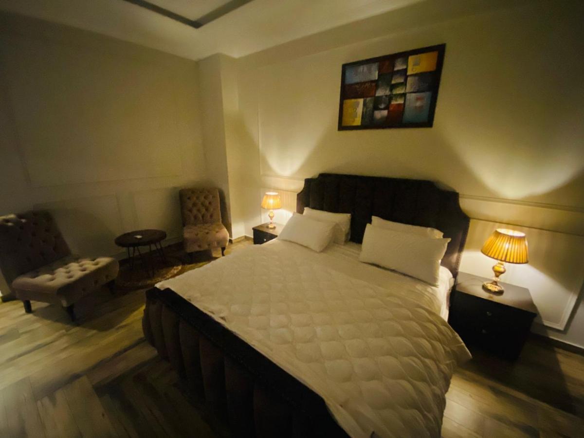 Holidazzle Serviced Apartments Bahria Town Ravalpindi Kültér fotó