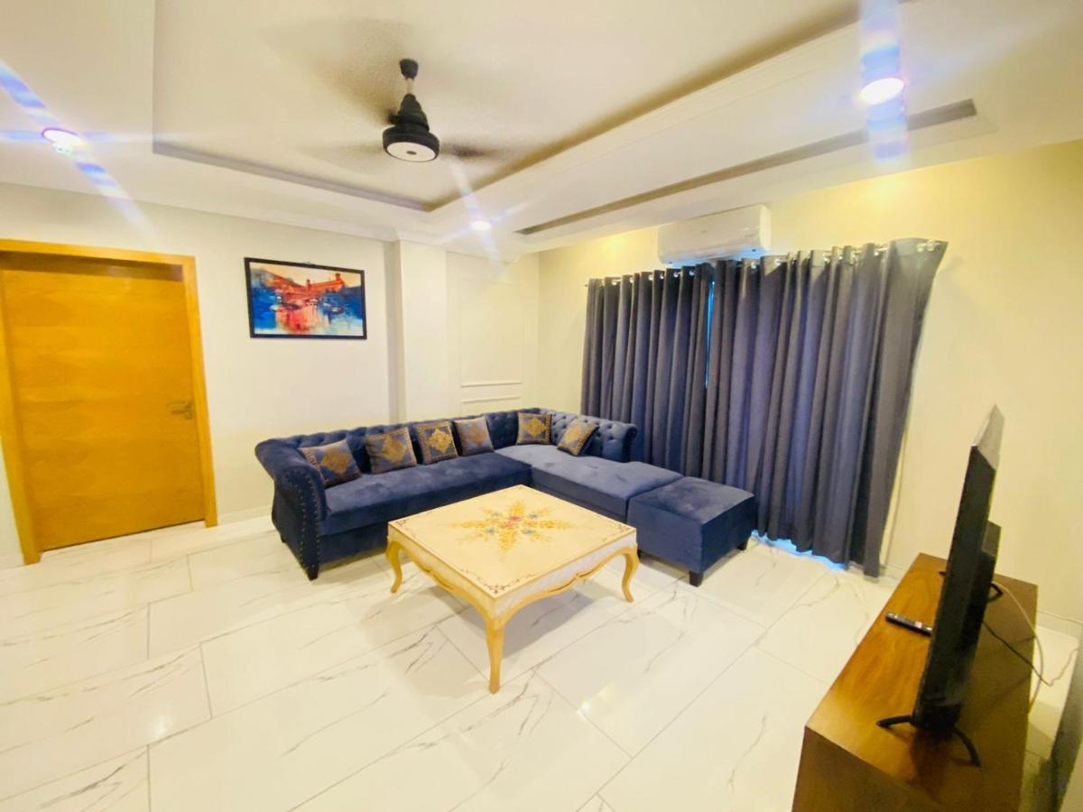 Holidazzle Serviced Apartments Bahria Town Ravalpindi Kültér fotó